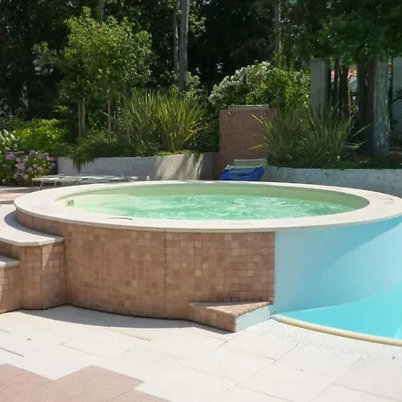 Comfortable Flat With Pool And Space Apartmán *