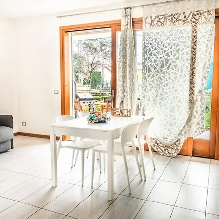 Tastefully Furnished Flat With Pool And Area Appartement